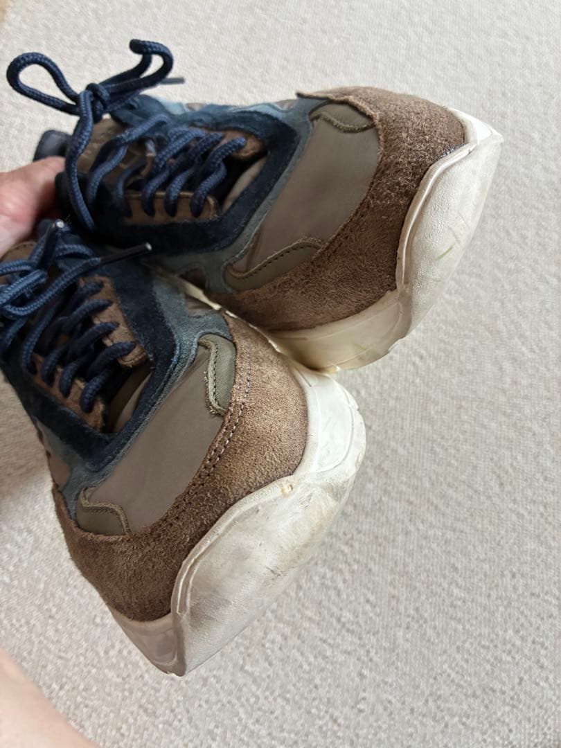 D.A.T.E.✕金子綾さん　コラボ スニーカー　EU38