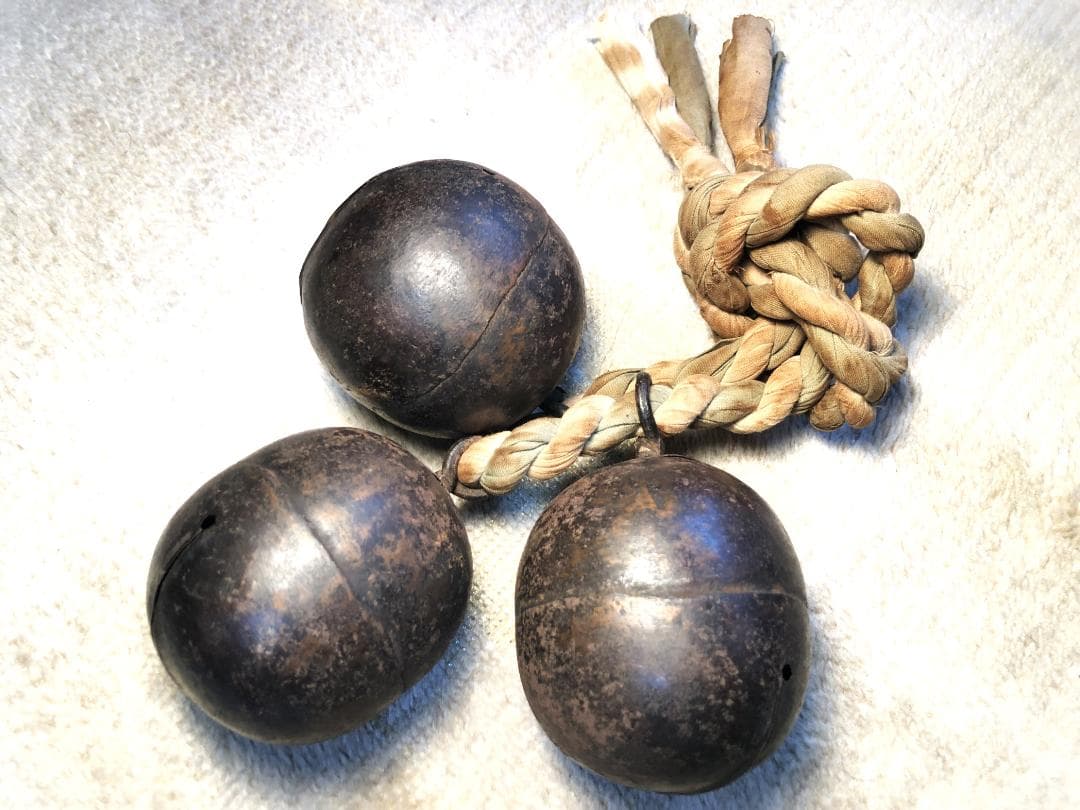 【 大型鉄鈴/馬鈴 】　３連　室町時代　約10～11ｃｍ