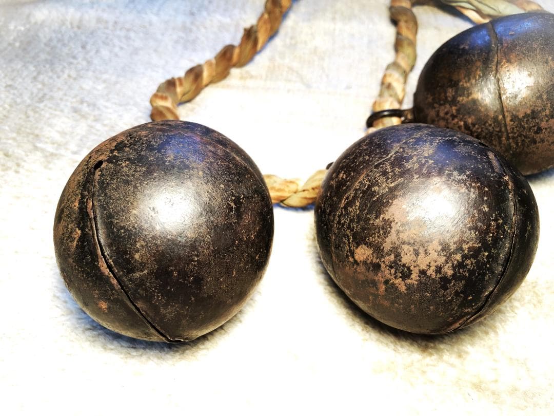【 大型鉄鈴/馬鈴 】　３連　室町時代　約10～11ｃｍ