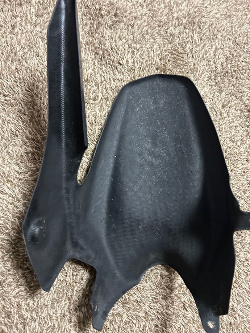 Yzf-r7マジカルレーシングリアフェンダー（綾織りカーボン製）