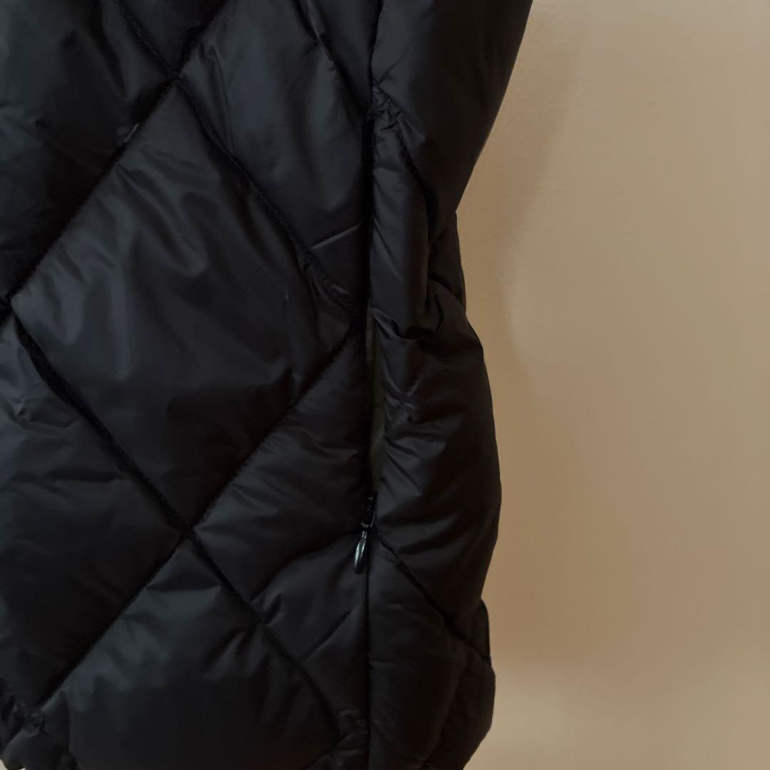 ナチュラルランドリー ライトダウン　ベスト　新品未使用　ブラック×カーキ