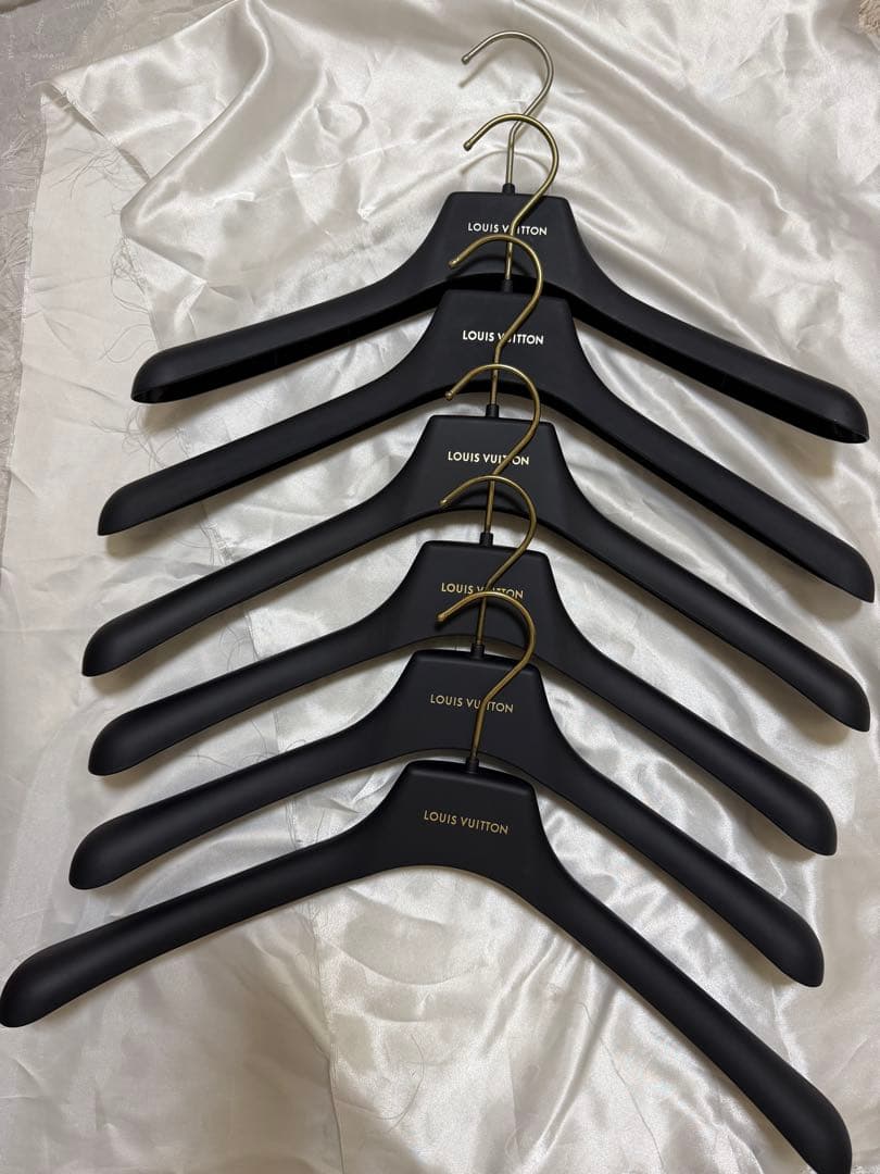 ルイヴィトン LOUIS VUITTON ハンガー 6本セット