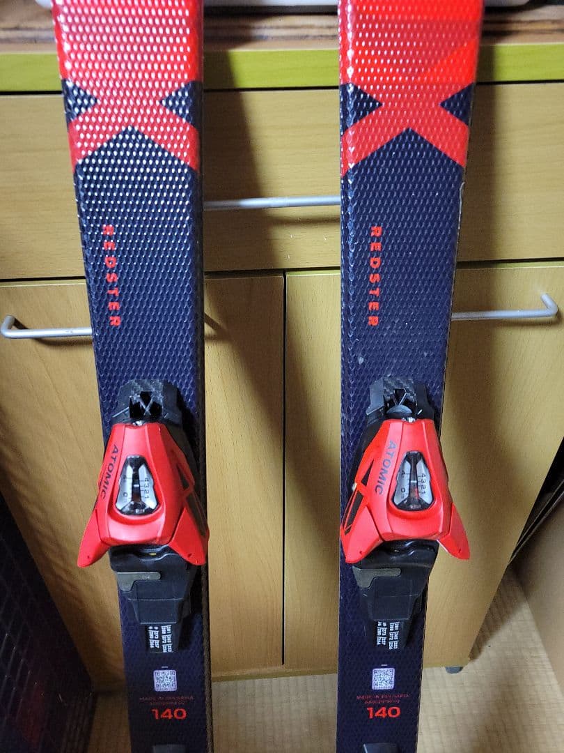 スキー　ATOMIC　140