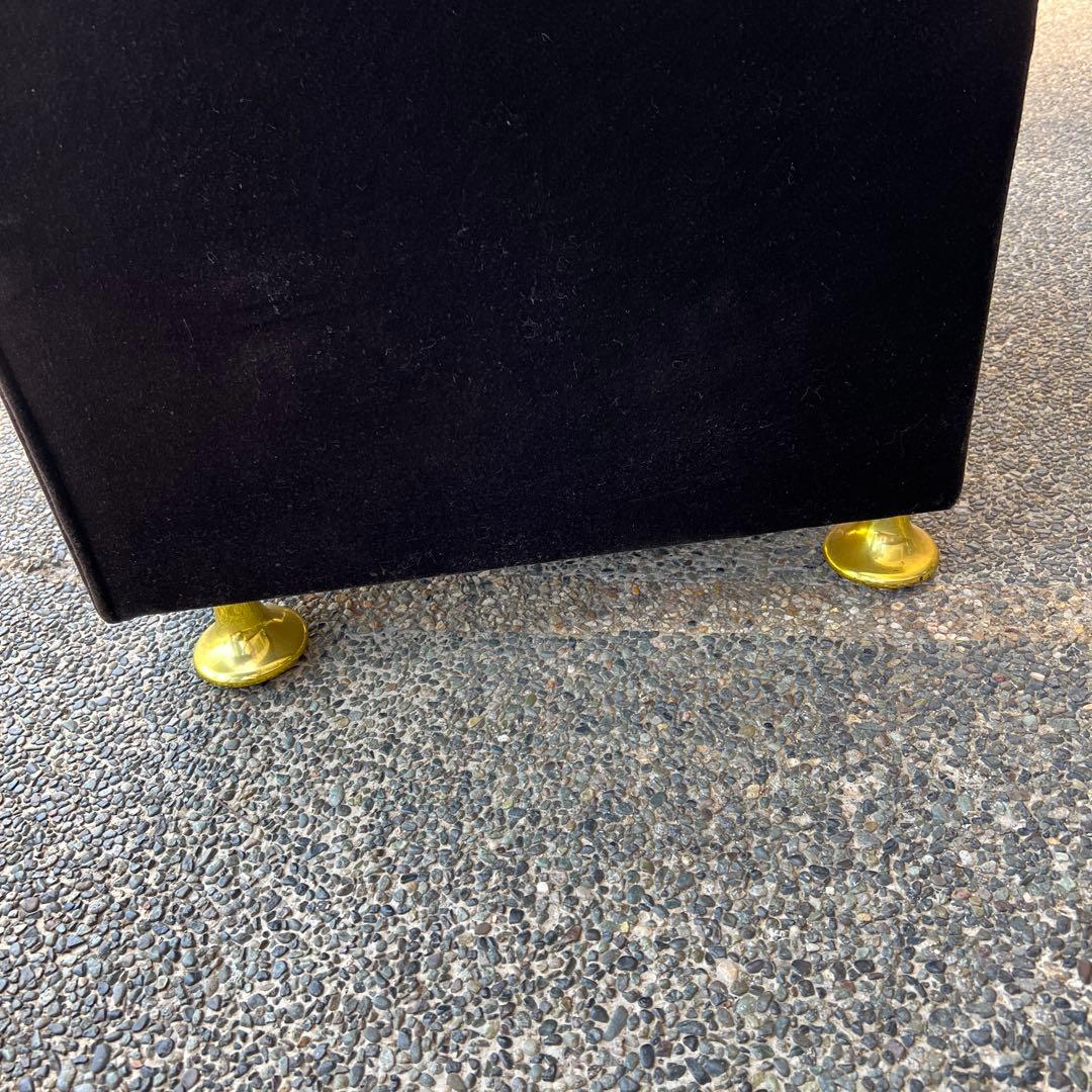 1人掛けソファー　オットマン付　クラブ風　ホテルラウンジ　昭和レトロ