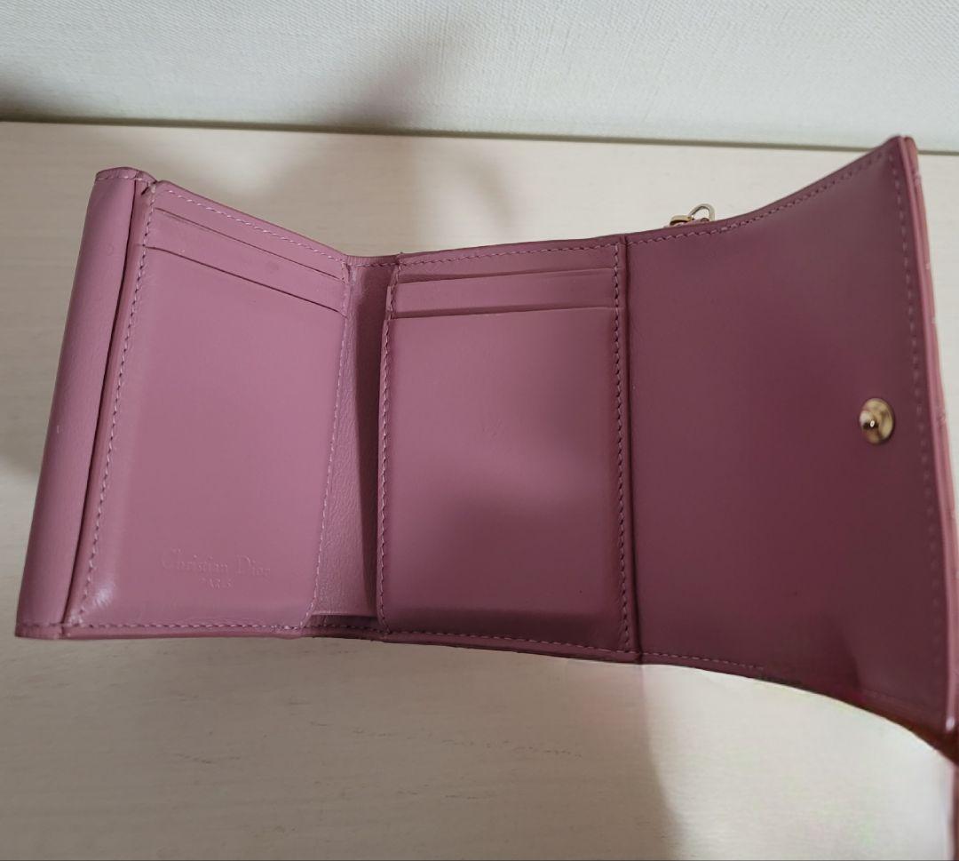 Dior ロータス ウォレット カナージュ パテントカーフスキン財布　ピンク