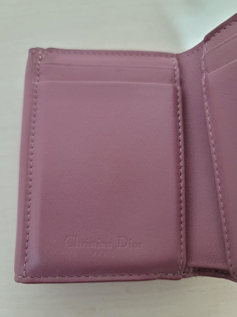Dior ロータス ウォレット カナージュ パテントカーフスキン財布　ピンク