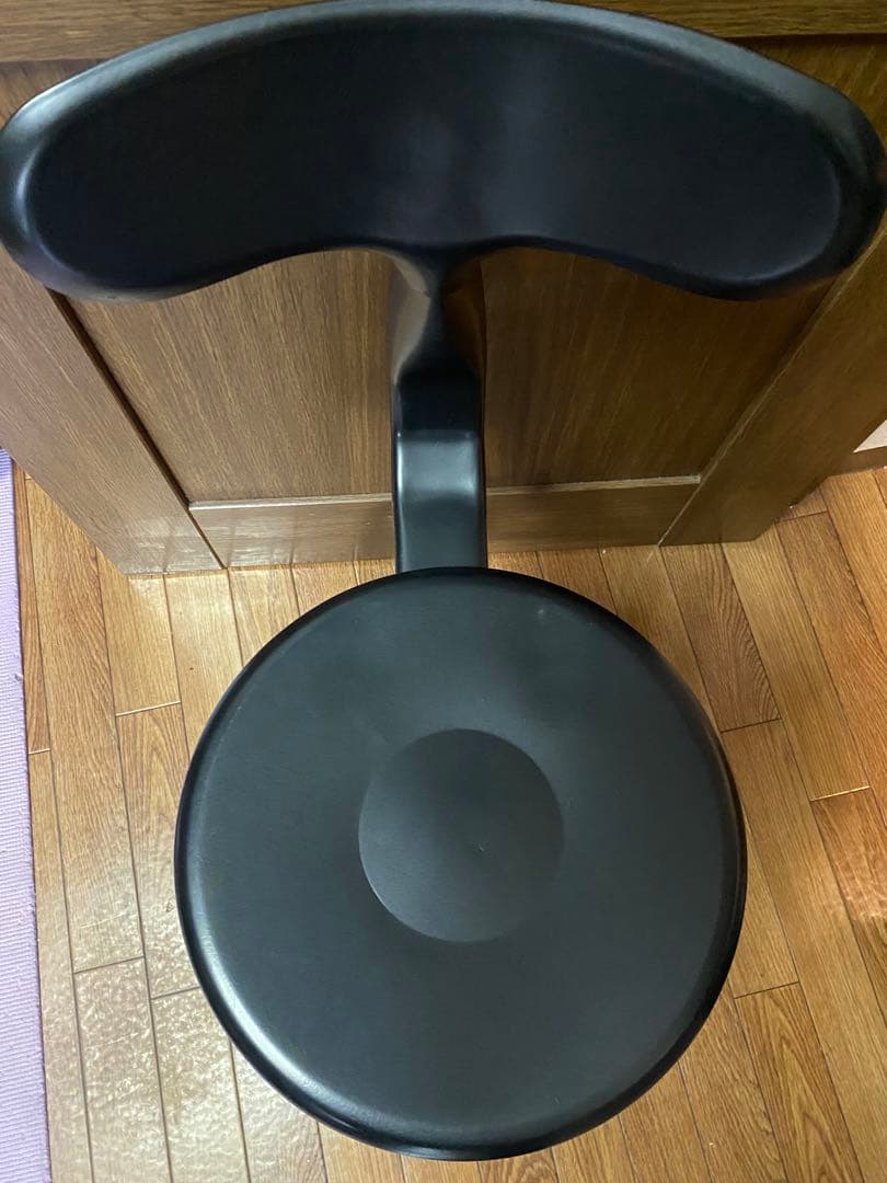 ニコルチェア　関家具　アイアン　スツール