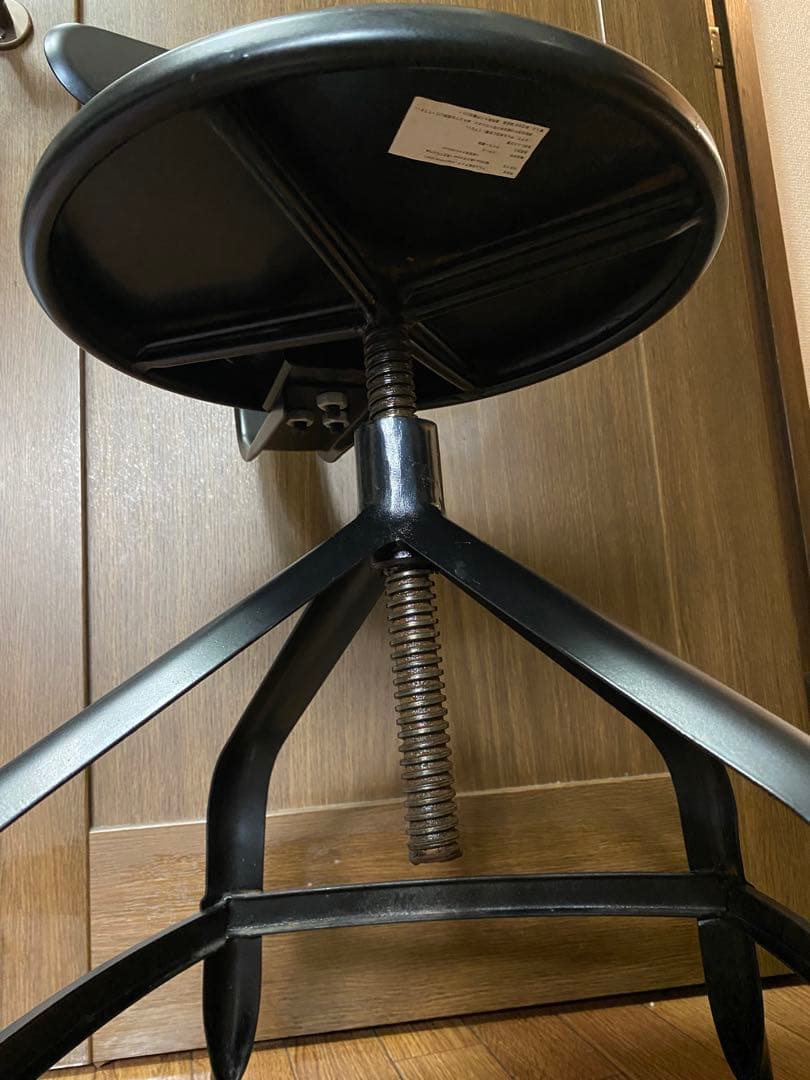 ニコルチェア　関家具　アイアン　スツール