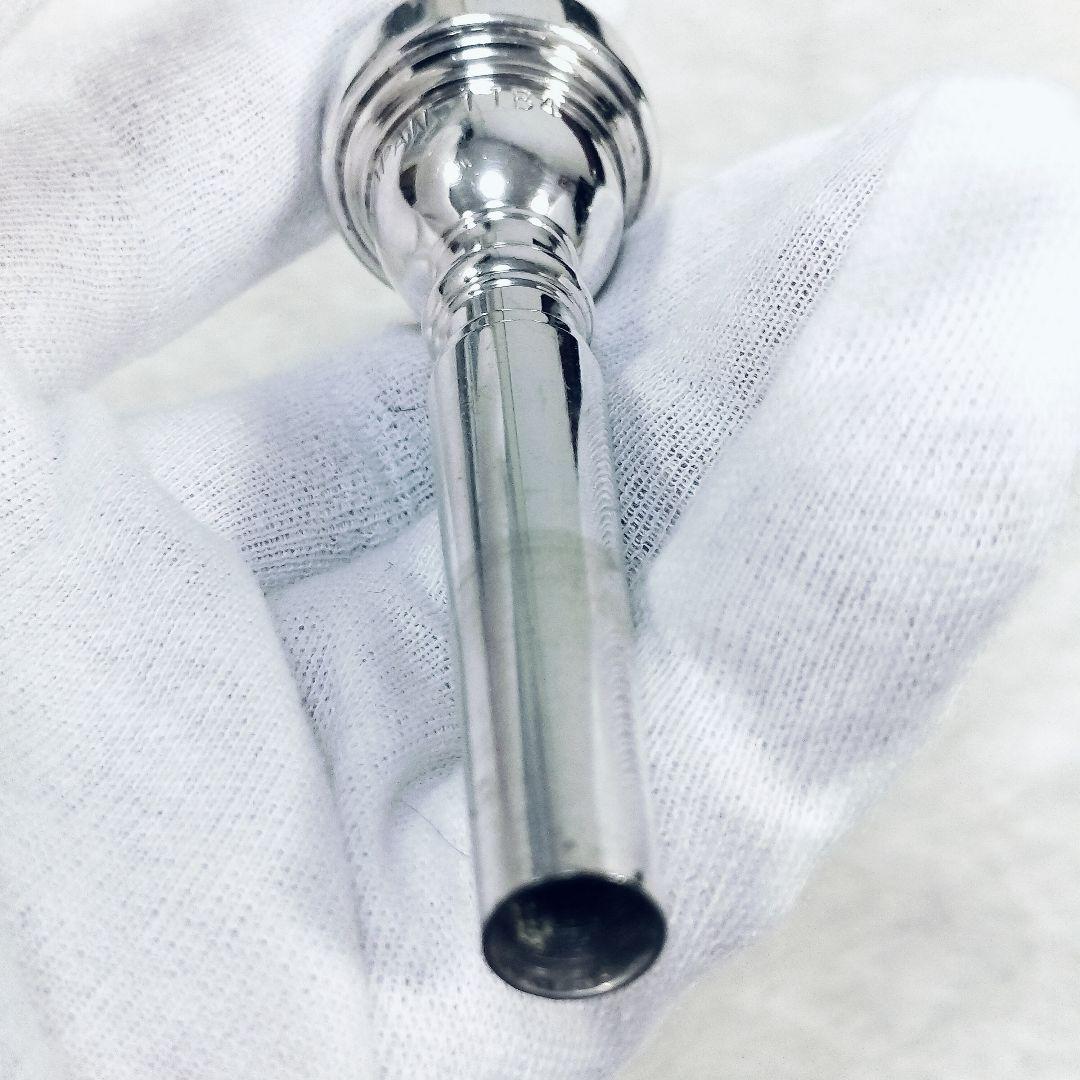 YAMAHA　YTR1335 　トランペット　マウスピース・専用ハードケース付き