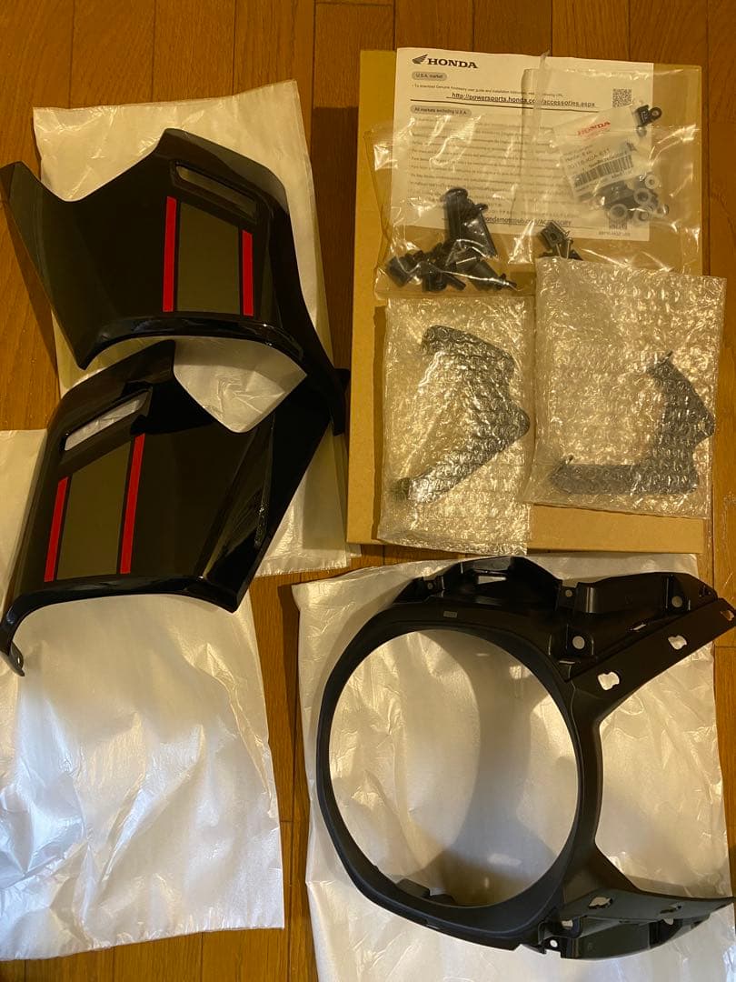 HONDA CB1000F 純正ヘッドライトカウル 新品 黒/赤