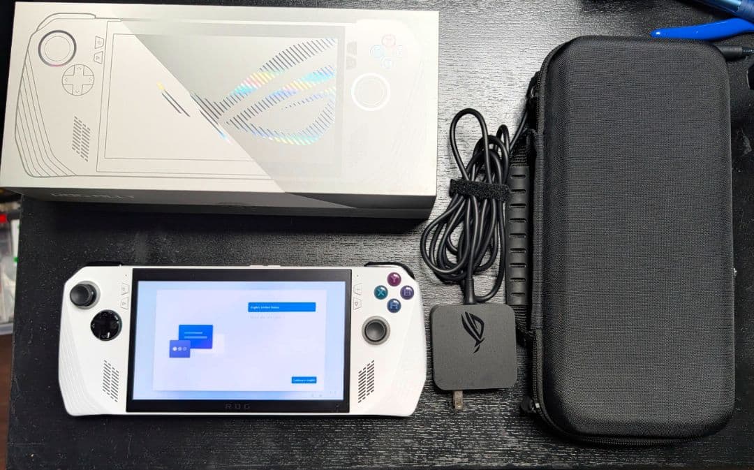 ASUS ROG Ally RC71L Z1E (化粧品による損傷）