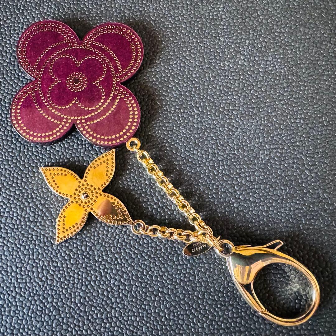 LOUIS VUITTON ステップリー モノグラムフラワー キーホルダー極美