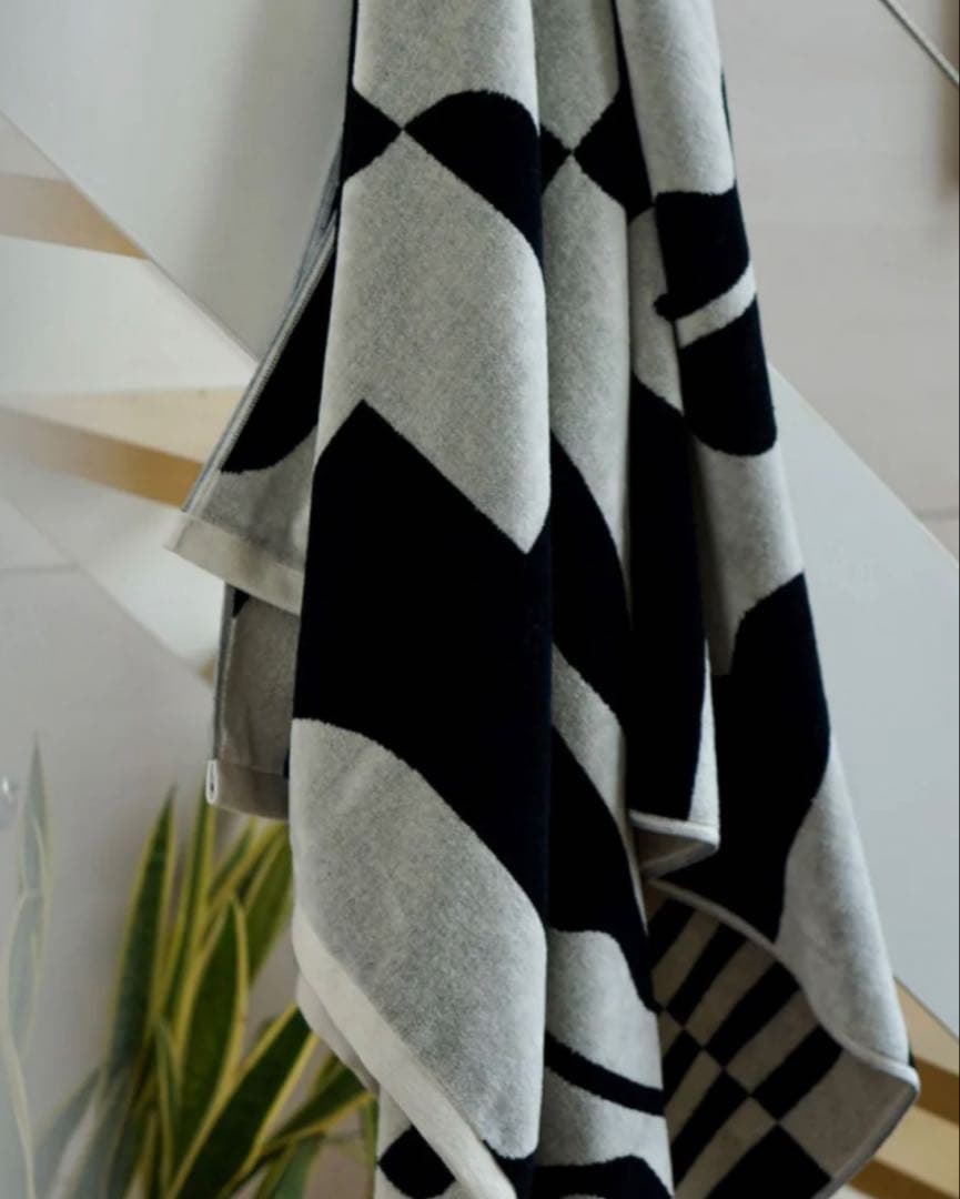 ほぼ未使用【MYTONE (マイトン)】TOWEL BLANKET