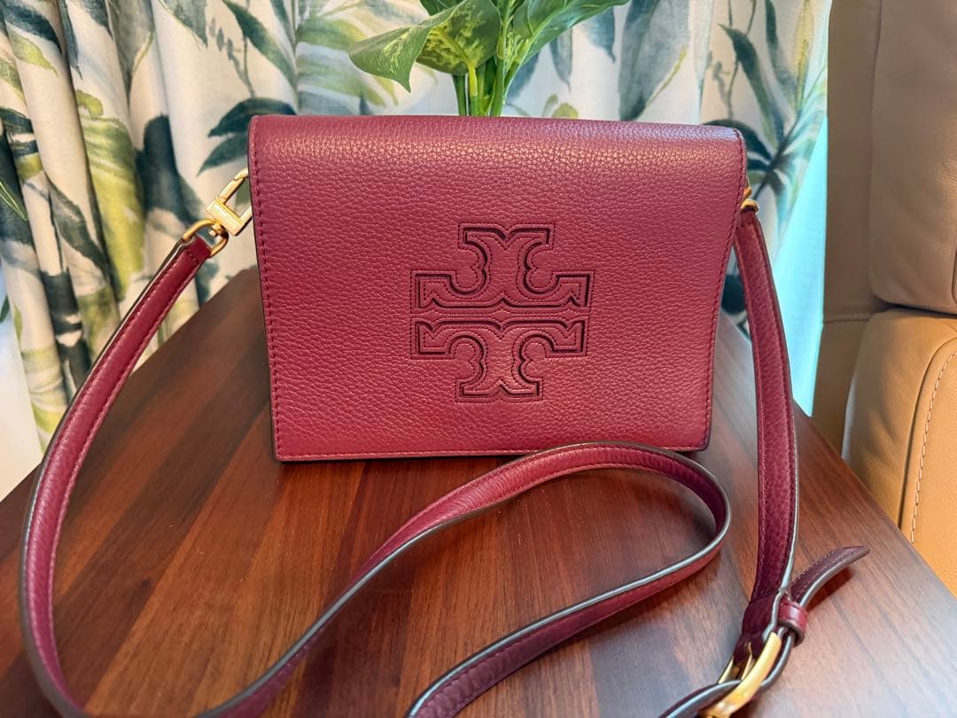 お値下げ！美品⭐︎Tory Burch バーガンディ 斜めがけショルダーバッグ