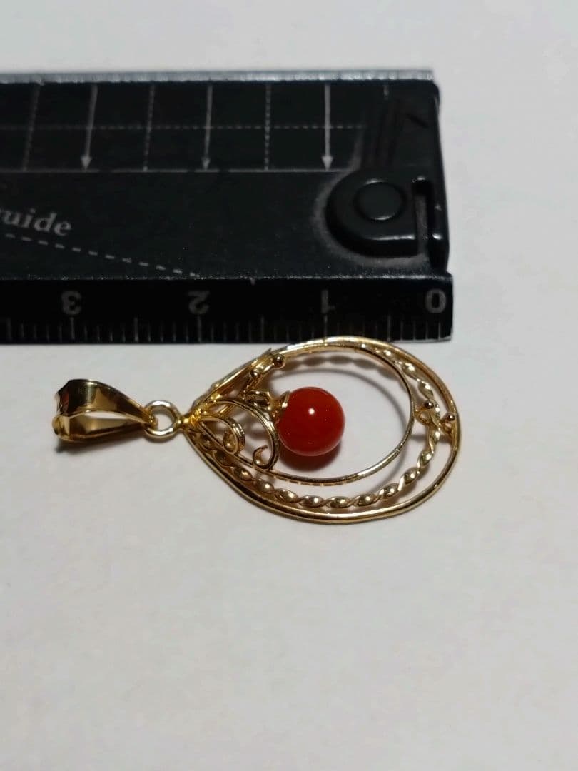ミ*ザ様 K18　赤珊瑚　ネックレスペンダントトップ　チャーム　18金　貴金属