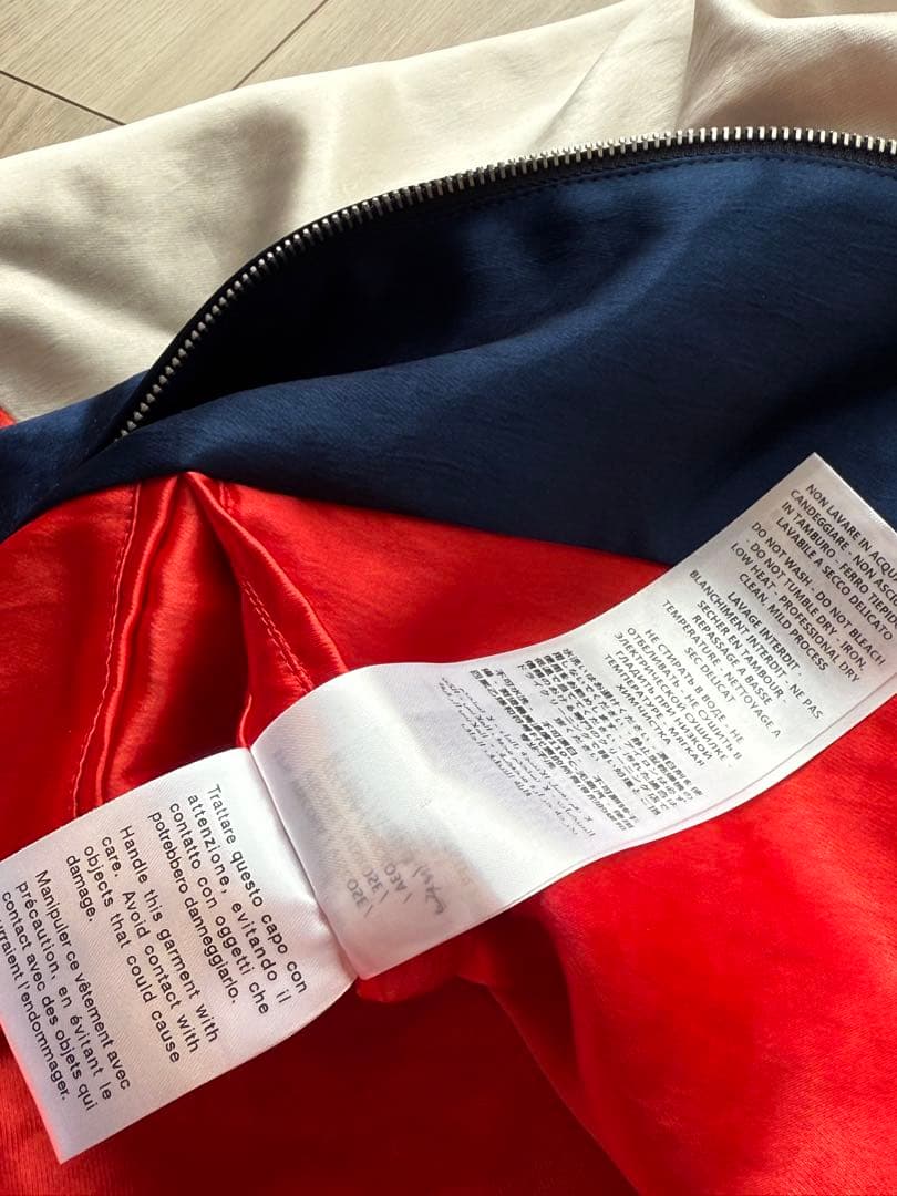 GUCCI スタジャン ネイビー ホワイト レッド