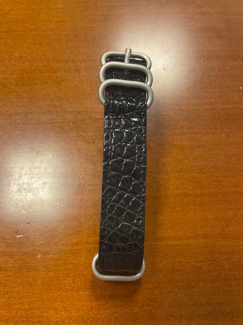 『THE SOLE』 クロコダイル製NATOベルト　20ミリ　ブラック