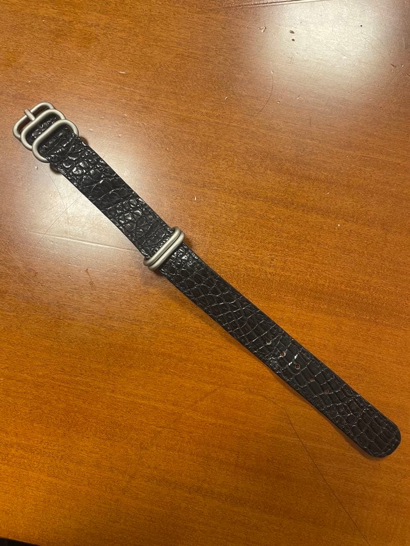 『THE SOLE』 クロコダイル製NATOベルト　20ミリ　ブラック