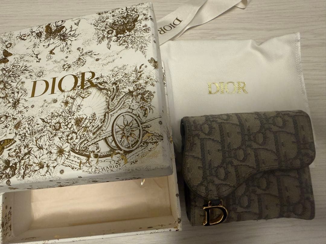 Dior クリスチャンディオール ロータスウォレット サドル 箱付き