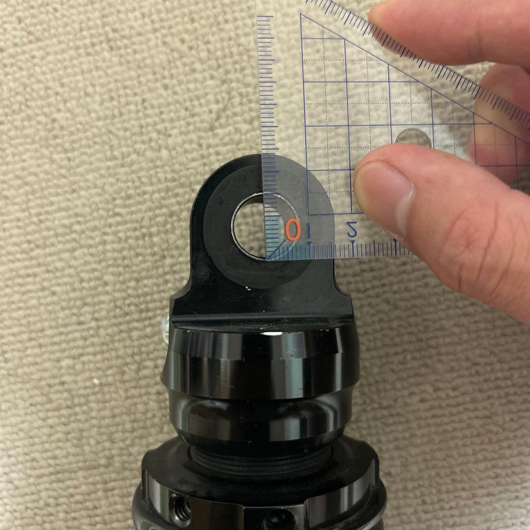 YSS風リアサスペンション　sr400 Ｍ　vmx オフロード　トラッカー