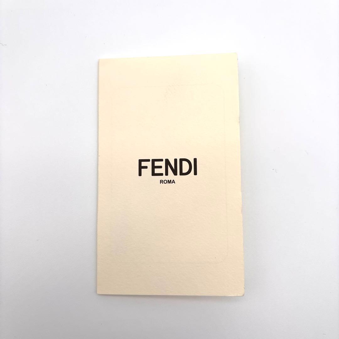 極美品 フェンディ iPhone15 ケース ロゴ レザー エメラルドグリーン