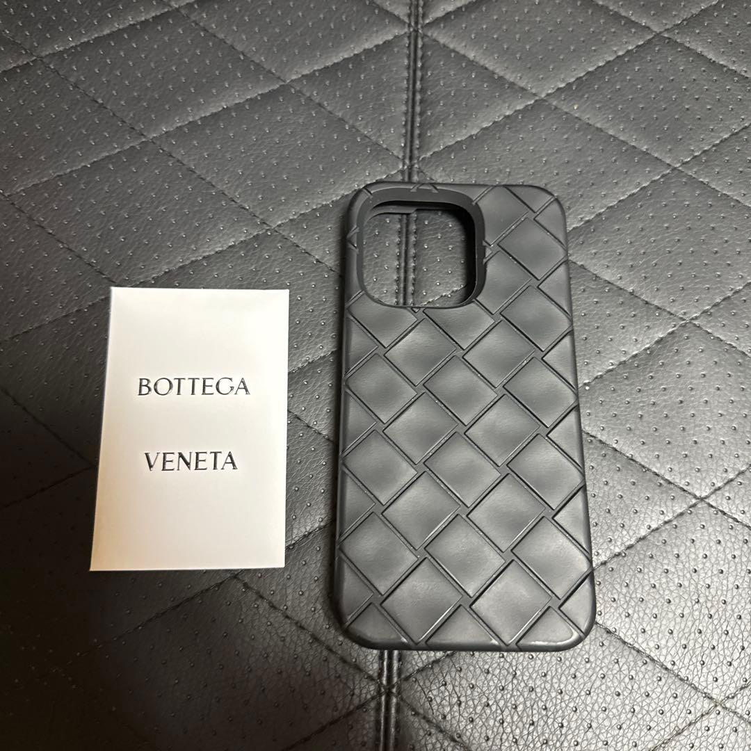 BOTTEGA VENETA ブラック iPhone16proケース