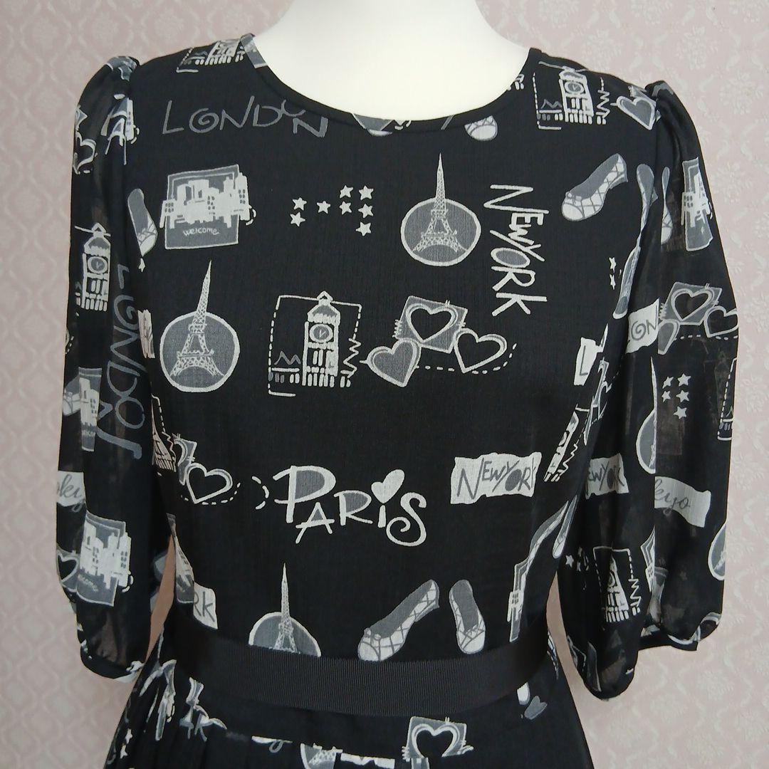 パリとニューヨークのイラスト ワンピース