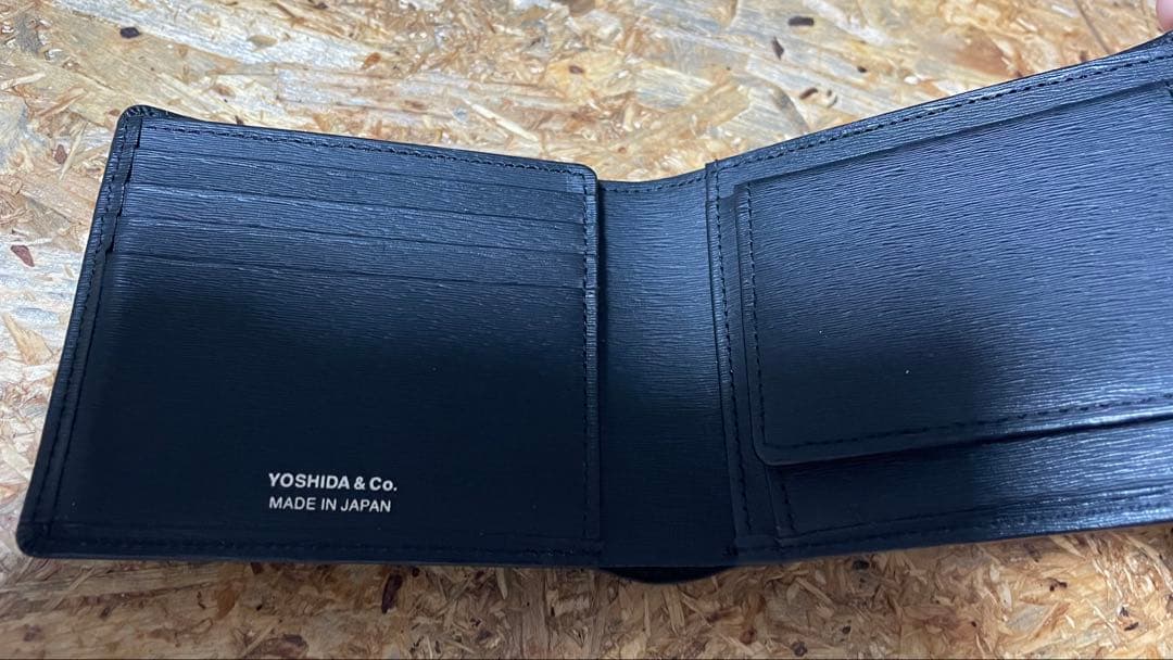 YOSHIDA&Co. メンズ　二つ折り財布