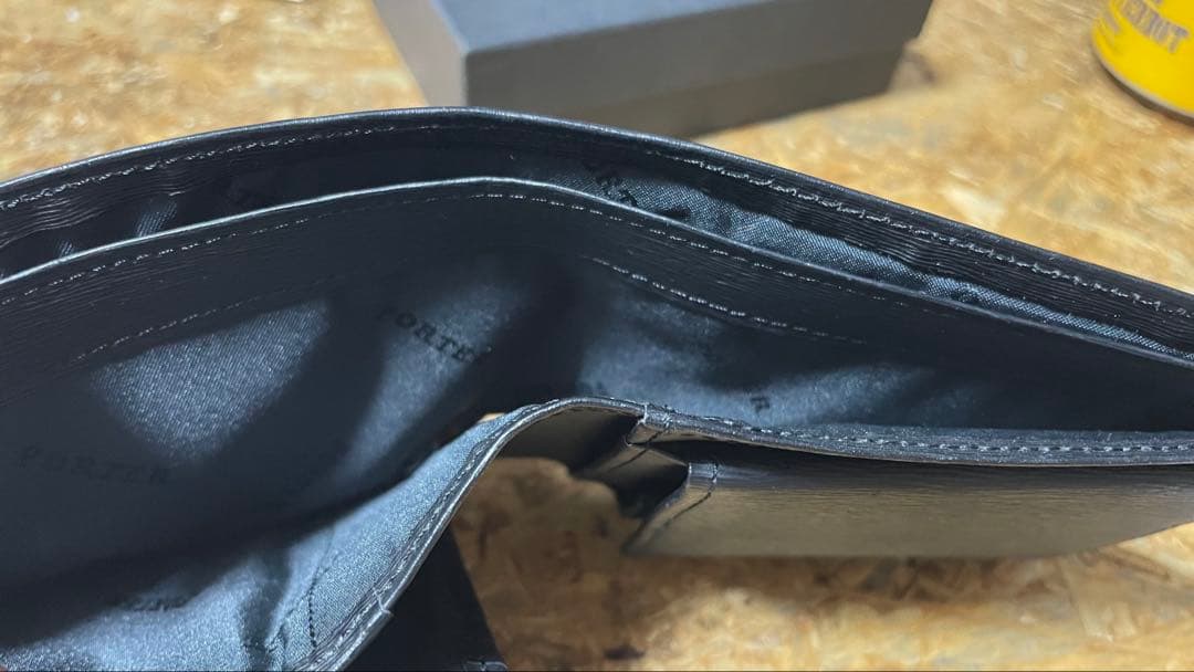 YOSHIDA&Co. メンズ　二つ折り財布