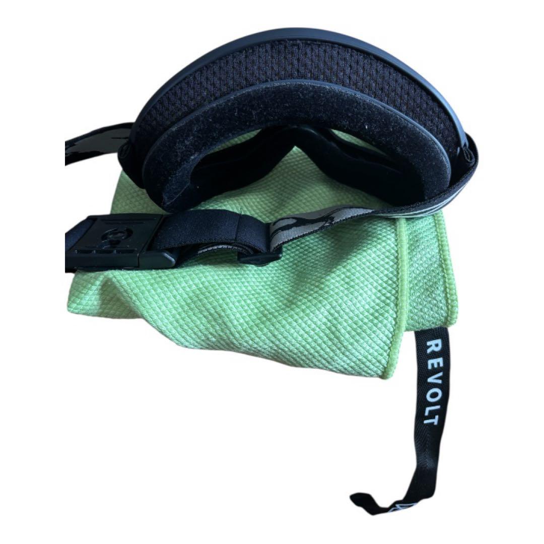 REVOLT ゴーグル ブラックミラー/グレーpho