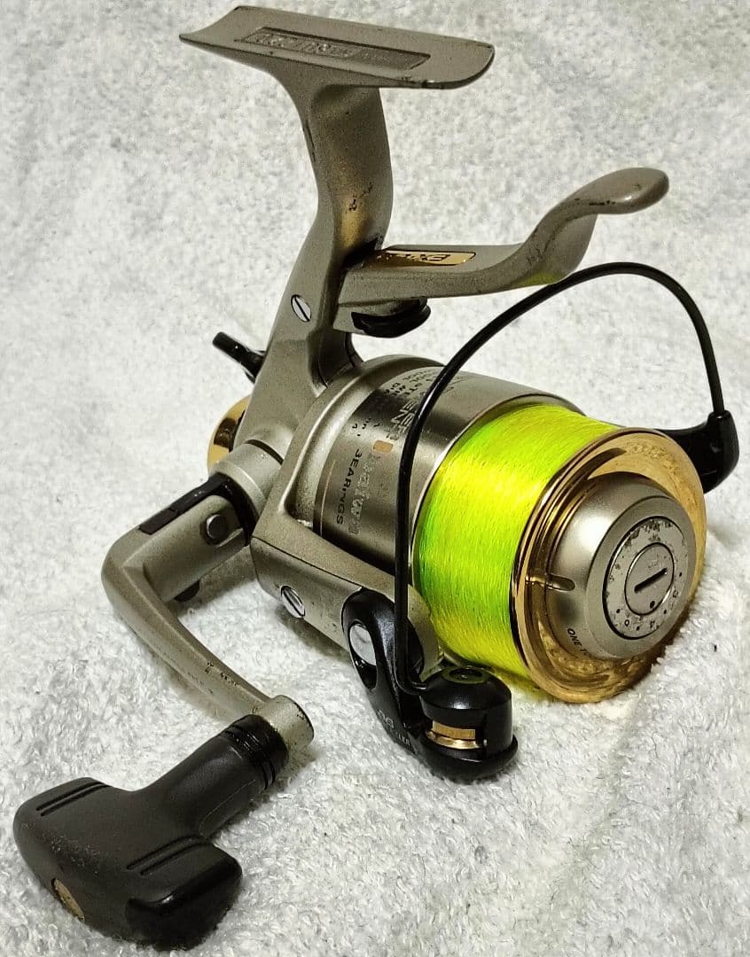 ダイワ最高峰スーパートーナメントEX800LBレバーブレーキリール！美品