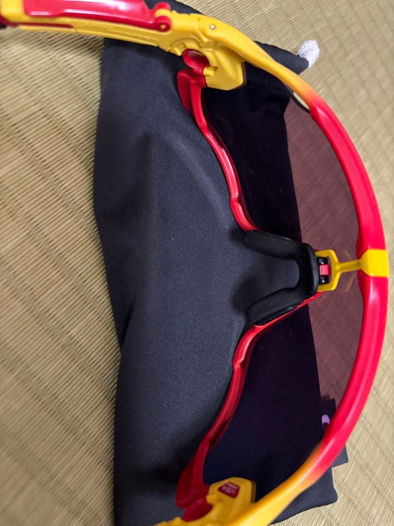 試着1回のみ　美品　オークリー　ジョウブレイカー