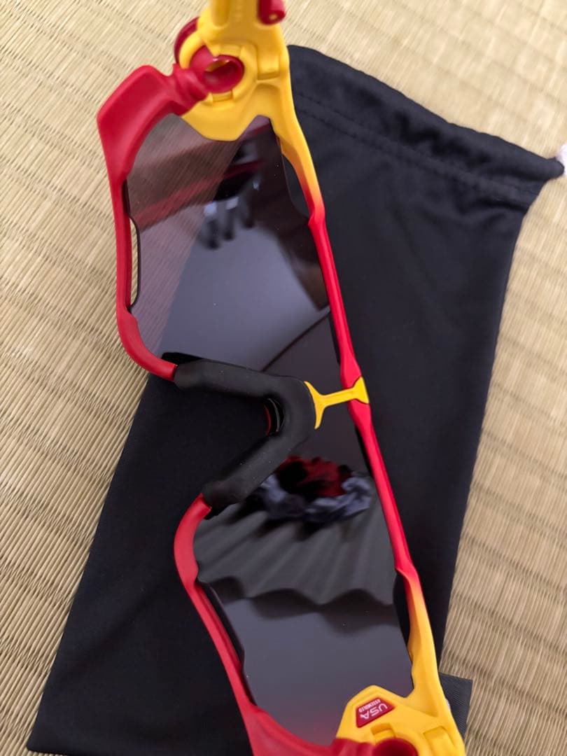 試着1回のみ　美品　オークリー　ジョウブレイカー