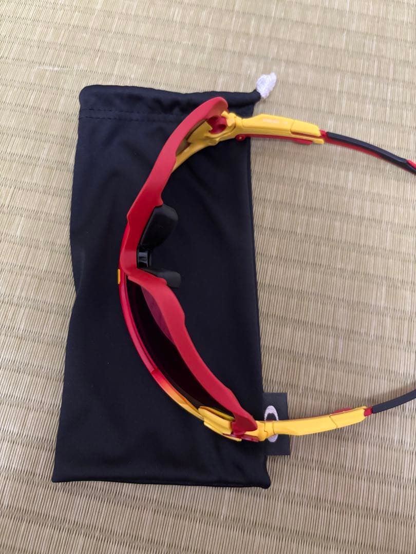 試着1回のみ　美品　オークリー　ジョウブレイカー