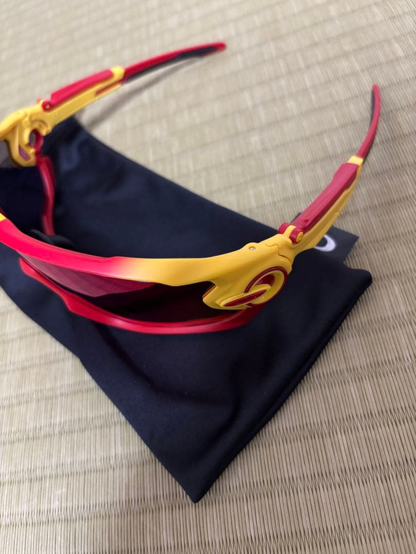 試着1回のみ　美品　オークリー　ジョウブレイカー