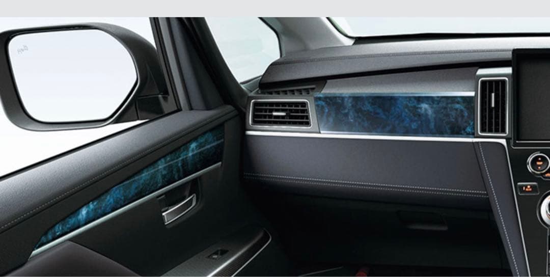 アクセントパネル（バール杢） デリカ D:5用新車外し