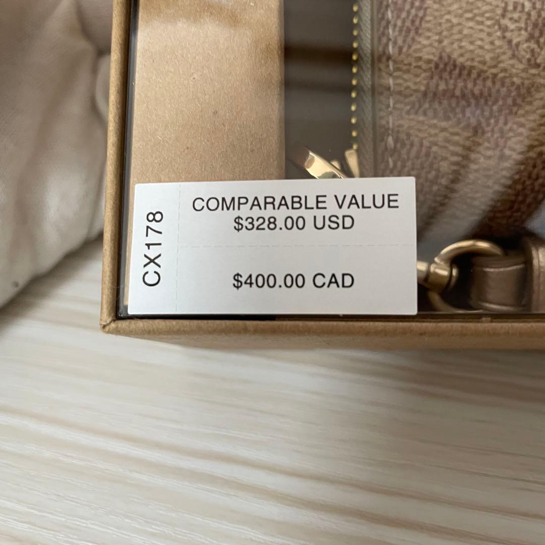 早い者勝ち！訳あり新品 【箱付き】COACH 長財布 シグネチャー柄