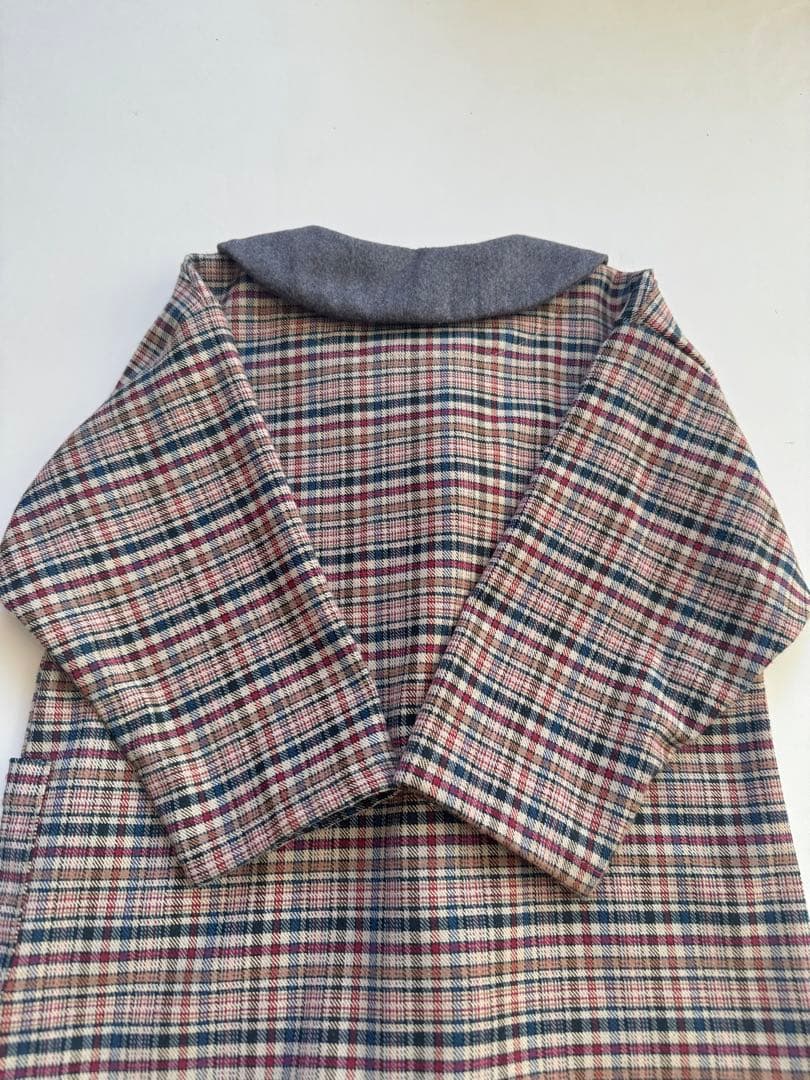 トップス HELLO LUPO