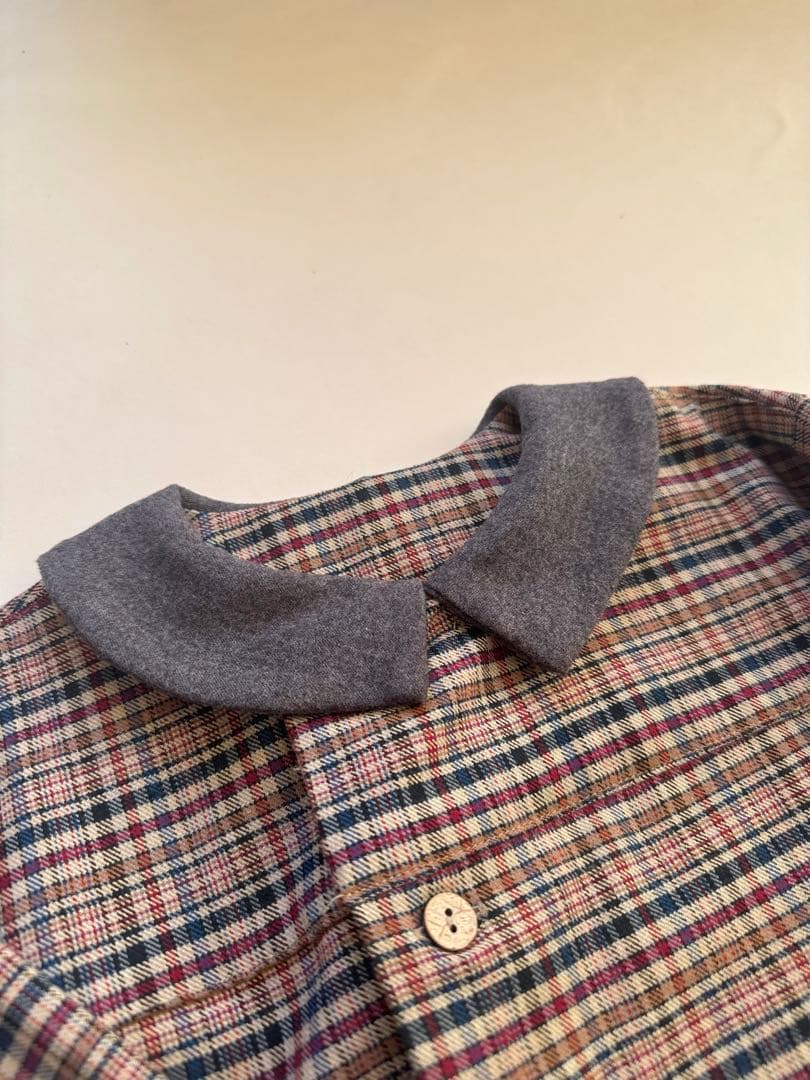 トップス HELLO LUPO