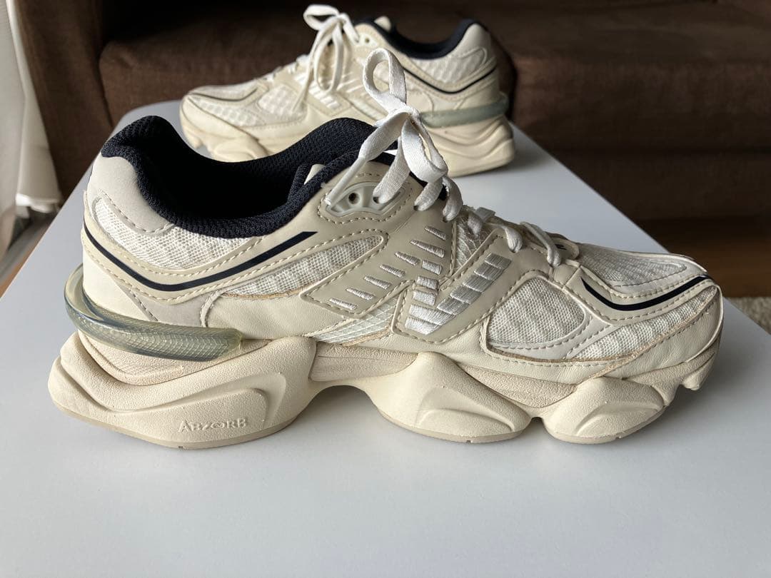 靴 newbalance U 9060 DUA 24cm