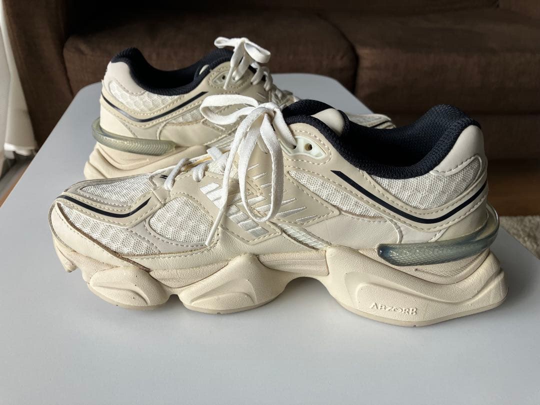 靴 newbalance U 9060 DUA 24cm