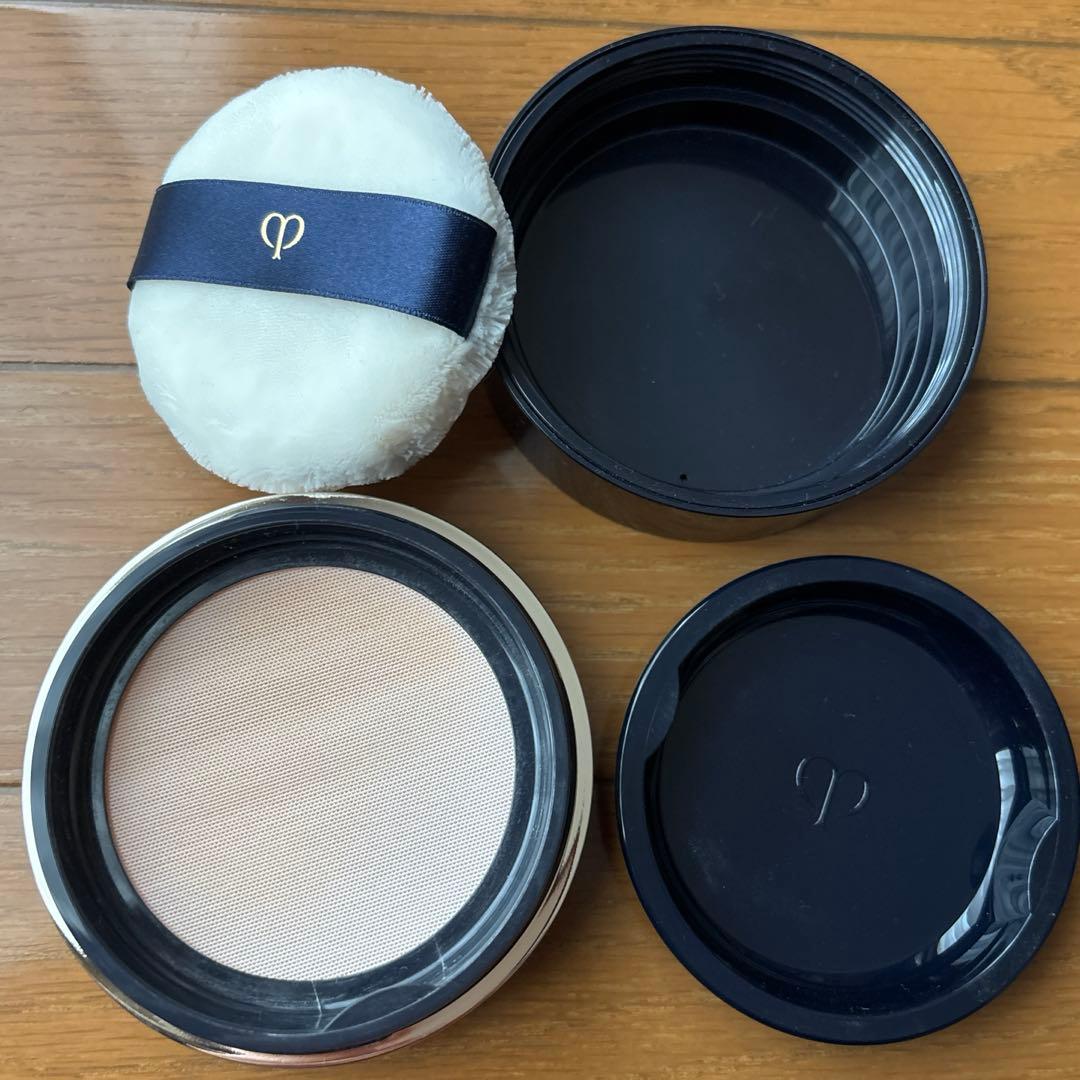 クレドポーボーテ　プードルトランスパラントn M ライトミディアム　2