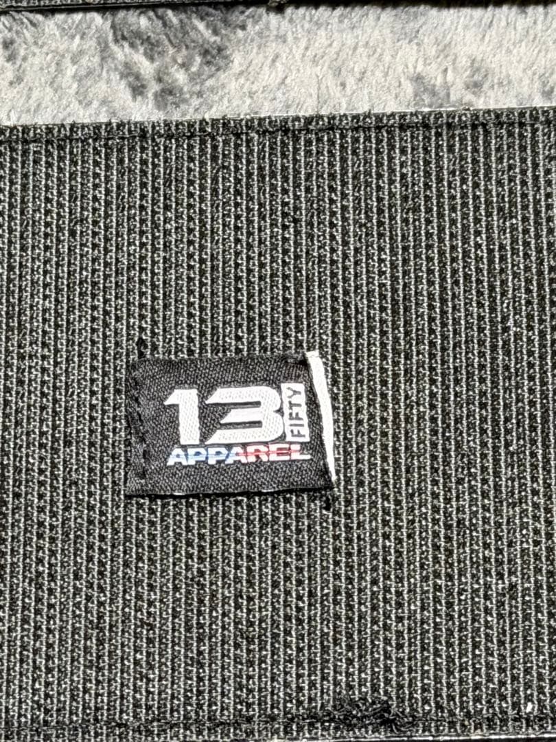 m*1様 13 Fifty Apparel製 sheriffパッチPVC 前後セ