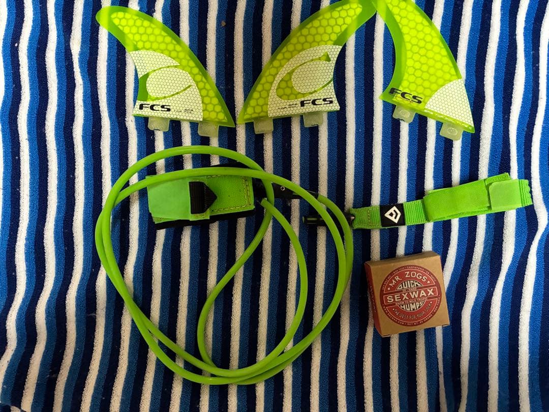 FCS サーフボード付属品、スーツセット