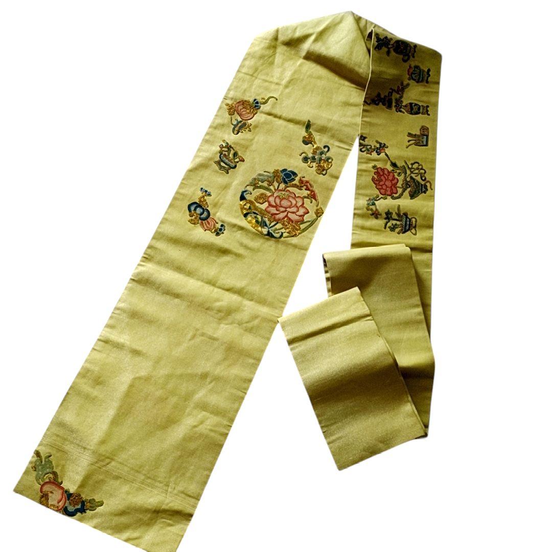 名古屋帯 蘇州刺繍 お太鼓柄