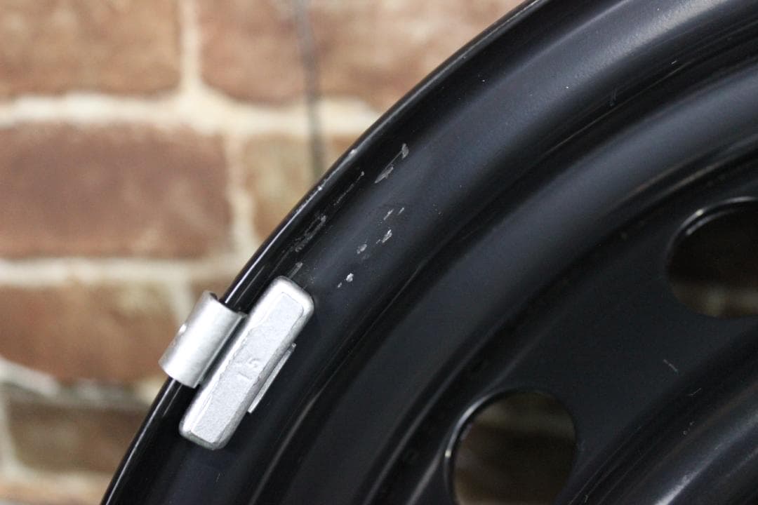 新車外し・ハイエース純正鉄ホイール　№１３８