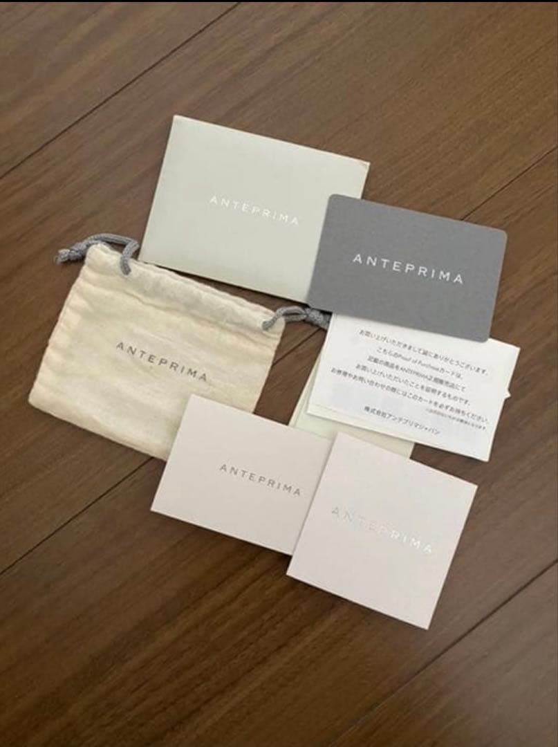 ANTEPRIMA シルバーバッグ