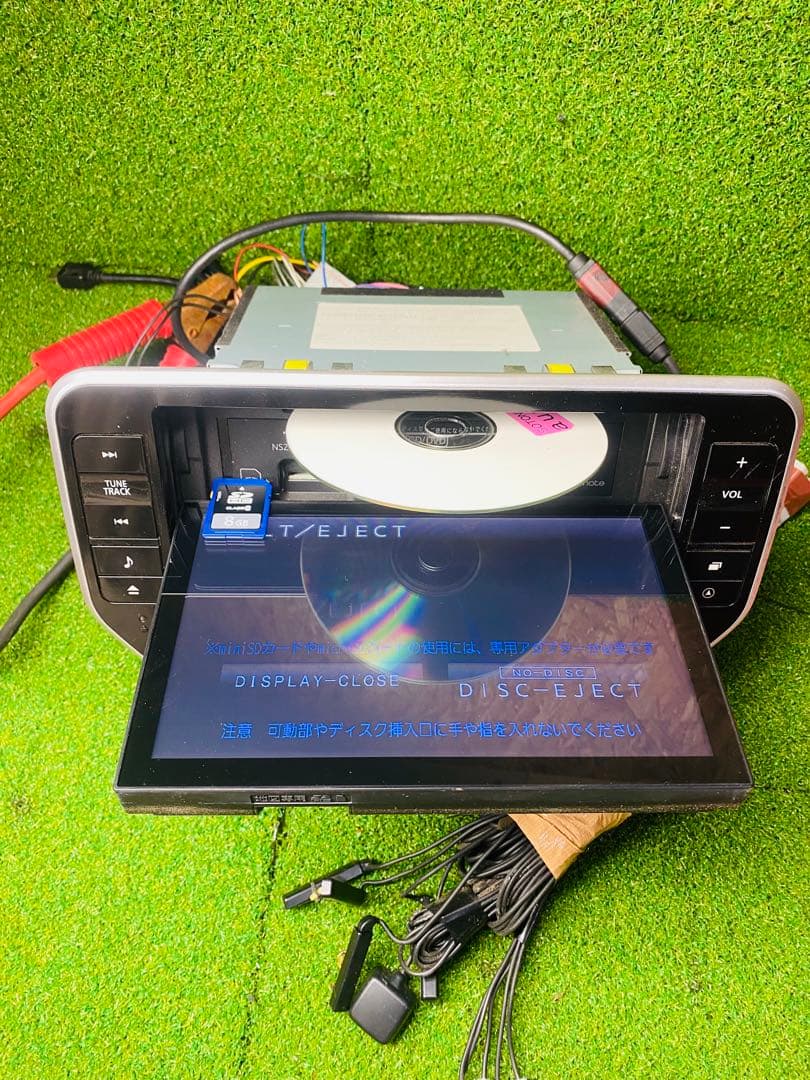 ダイハツ純正ナビ NSZN-W65DB、08545-K2002 配線付き。