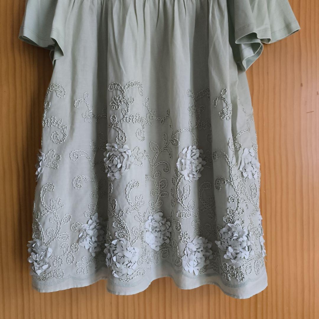 M'S GRACY カタログ掲載　24ss 刺繍入りチュニックカットソー　緑系