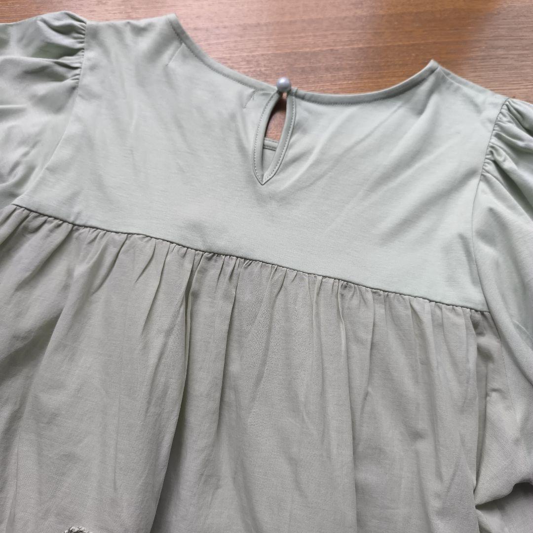 M'S GRACY カタログ掲載　24ss 刺繍入りチュニックカットソー　緑系